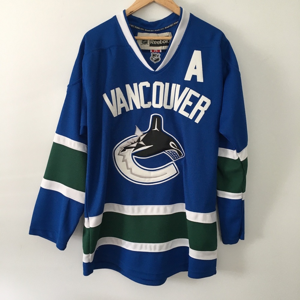 Vancouver Canucks hockey jersey Kesler